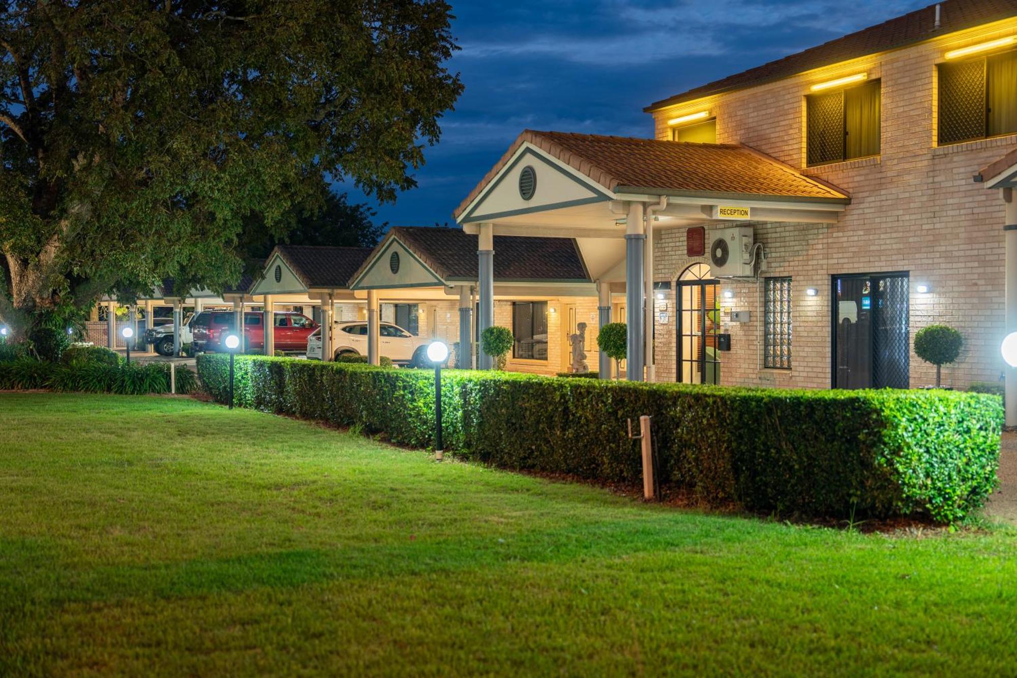 טוומבה Best Western Tuscany On Tor Motor Inn מראה חיצוני תמונה